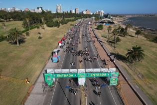 Toma aérea del Festival Montevideo Late