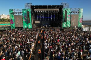 Toma aérea del Festival Montevideo Late