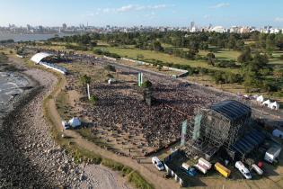 Toma aérea del Festival Montevideo Late