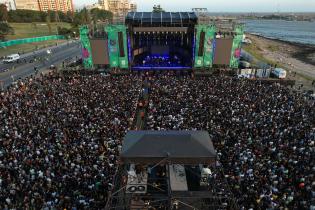 Toma aérea del Festival Montevideo Late