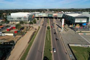 Av. Ingeniero Luis Giannattasio Av. Ingeniero Luis Giannattasio