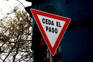 Cartel Ceda el paso Ceda el paso