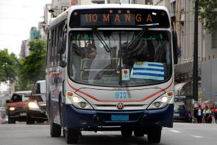 Ómnibus Ómnibus en Avenida 18 de julio