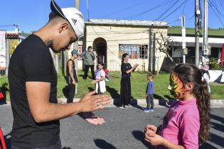 Peatonal barrial en barrio Bajo Valencia