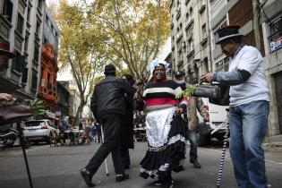 Peatonal barrial en el barrio Sur