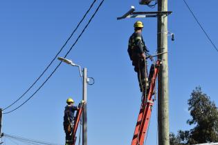 Obras de Montevideo se ilumina en el barrio Torre 8