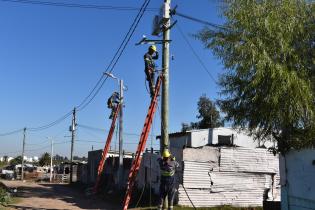 Obras de Montevideo se ilumina en el barrio Torre 8