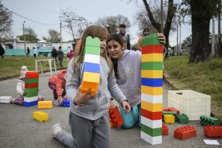 Peatonal barrial en el barrio Municipal