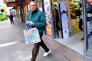 Entrega de Bolsas San Roque de 18 de Julio Entrega de Bolsas San Roque de 18 de Julio