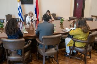 Reunión de la intendenta de Montevideo, Carolina Cosse, con el Director Regional de OIM para Sudamérica, Marcelo Pisani