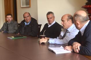 Intendente recibió al sindicato del Mercado Modelo Intendente recibió al sindicato del Mercado Modelo