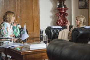 Visita de la secretaria general de CGLU Emilia Saiz en el marco de la XXVII Cumbre de Mercociudades en Montevideo