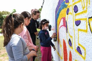 Mural en Crece Flor de Maroñas