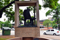 Monumento a Poetas Franco Uruguayos