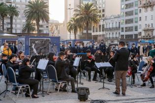 Orquesta juvenil en Plaza Independencia Orquesta juvenil en Plaza Independencia