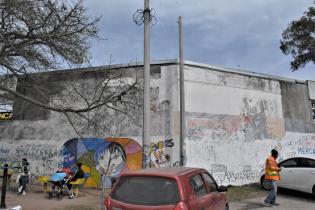 Mural de la policlìnica Punta de Rieles antes de los trabajos de pintura Mural de la policlìnica Punta de Rieles antes de los trabajos de pintura