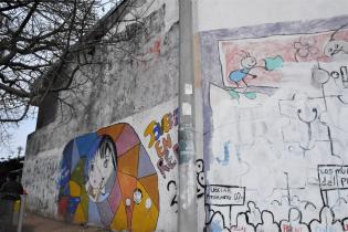 Mural de la policlìnica Punta de Rieles antes de los trabajos de pintura Mural de la policlìnica Punta de Rieles antes de los trabajos de pintura