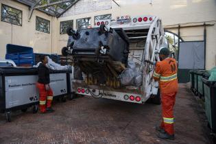 Operativo de limpieza con camiones en Semana Criolla 2022 Operativo de limpieza con camiones en Semana Criolla 2022