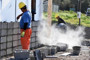 Urbanización barrio Peñarol Besnes e Irigoyen