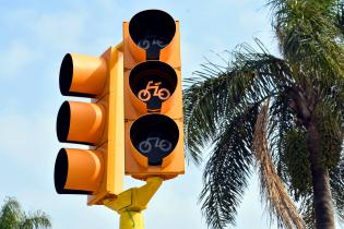 Nuevos semáforos en Av. Italia y Candelaria