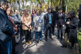 Reposición de placa de la comunidad Armenia en el Jardín Botánico Reposición de placa de la comunidad Armenia en el Jardín Botánico