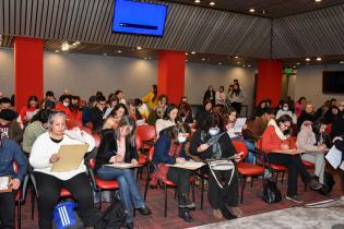 Ingreso de funcionarias y funcionarios administrativos a la Intendencia de Montevideo Ingreso de funcionarias y funcionarios administrativos a la Intendencia de Montevideo
