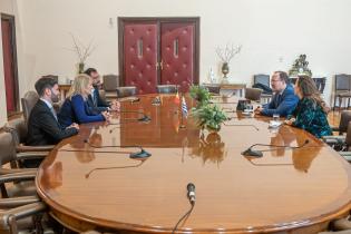 Reunión de la intendenta Carolina Cosse con el embajador de Bélgica en Bs. As. Karl Dhaene Reunión de la intendenta Carolina Cosse con el embajador de Bélgica en Bs. As. Karl Dhaene
