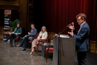 Presentación del libro “Para los que se sueñan” de Gerardo Grieco y Elena Firpi