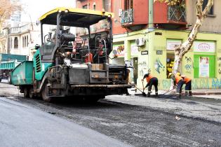 Obras en calle Canelones