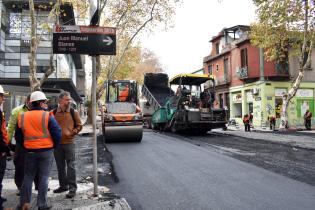 Obras en calle Canelones