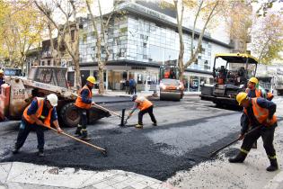 Obras en calle Canelones