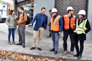 Obras en calle Canelones