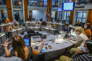 Conversatorio "Barreras a las que nos enfrentamos las mujeres: Violencia Política" Conversatorio "Barreras a las que nos enfrentamos las mujeres: Violencia Política"