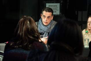 Reunión con vecinas y vecinos por obras en veredas de la avenida 8 de Octubre Reunión con vecinas y vecinos por obras en veredas de la avenida 8 de Octubre