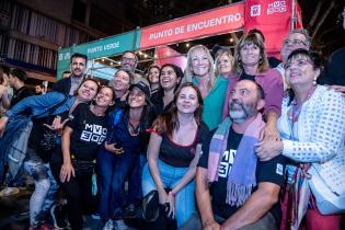 Intendenta Carolina Cosse y equipo de gobierno en los festejos por los 300 años de Montevideo