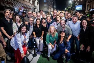 Intendenta Carolina Cosse y equipo de gobierno en los festejos por los 300 años de Montevideo