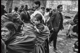 Doble mirada, Chinchero, Urubamba, Perú, año 1976