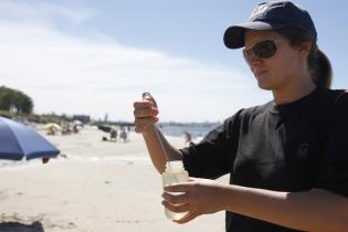 Monitoreo de la calidad del agua en playas