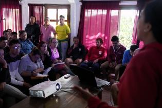 Capacitación en resucitación cardíaca básica y DEA Capacitación en resucitación cardíaca básica y DEA