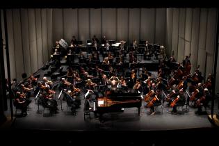 Orquesta Filarmónica de Montevideo en concierto