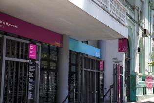 Nueva señalética en el anexo. Nueva señalética en el anexo.