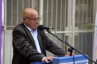 Asunción de gobierno en Municipio A Asunción de gobierno en Municipio A