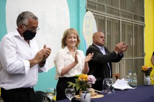 Asunción de gobierno en Municipio A Asunción de gobierno en Municipio A