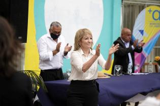 Asunción de gobierno en Municipio A Asunción de gobierno en Municipio A