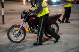 Operativo de tránsito en Instrucciones y Mendoza Operativo de tránsito en Instrucciones y Mendoza