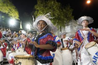 Desfile de Llamadas por Isla de Flores 