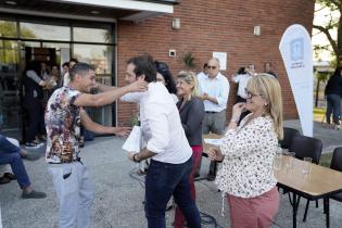 Entrega de diplomas de cursos del Cedel Casavalle. Entrega de diplomas de cursos del Cedel Casavalle.