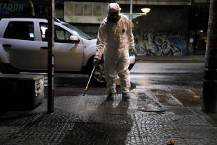 Desinfección de espacios públicos Desinfección de espacios públicos