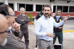 Visita del intendente Christian Di Candia a la fábrica Fanacif.