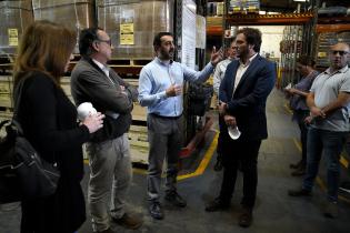 Visita del intendente Christian Di Candia a la fábrica Fanacif.